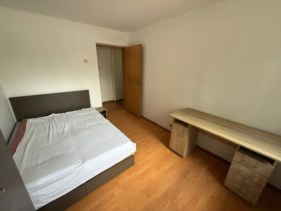 Apartament 3 camere, decomandat, 76mp, etajul 1, 1 Mai, Ciuperca.