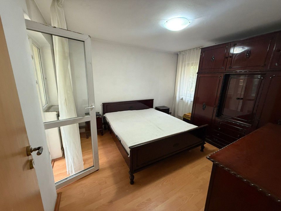 Apartament 3 camere, decomandat, 76mp, etajul 1, 1 Mai, Ciuperca.