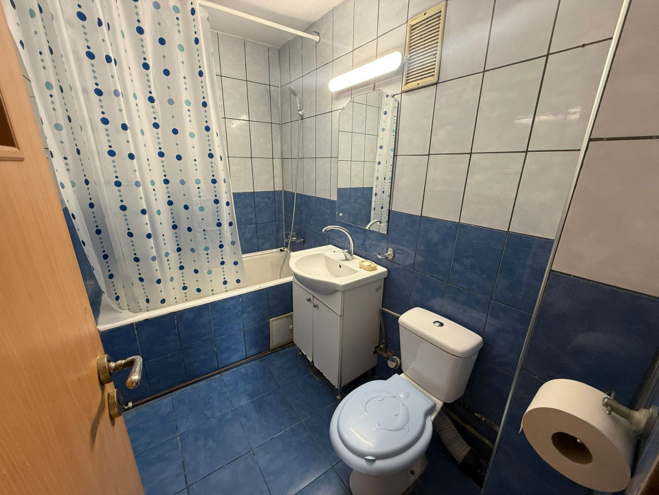 Apartament 3 camere, decomandat, 76mp, etajul 1, 1 Mai, Ciuperca.