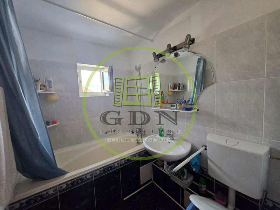 Apartament de închiriat - 3 camere | 72 mp | Ștrand 