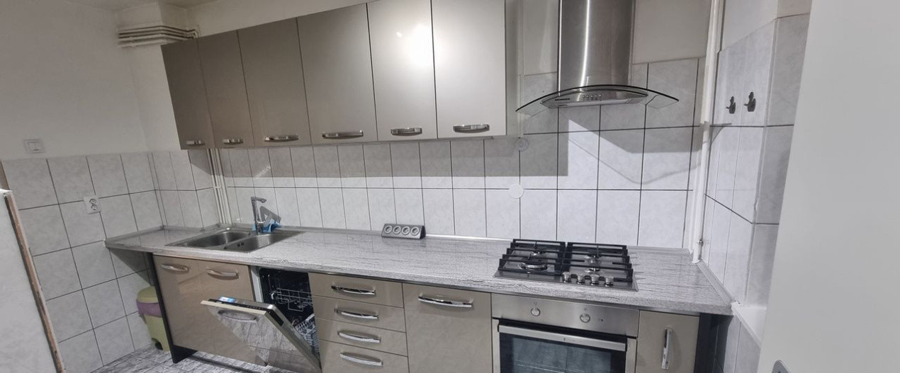 Apartament de închiriat - 3 camere | 65 mp | Ștrand 1