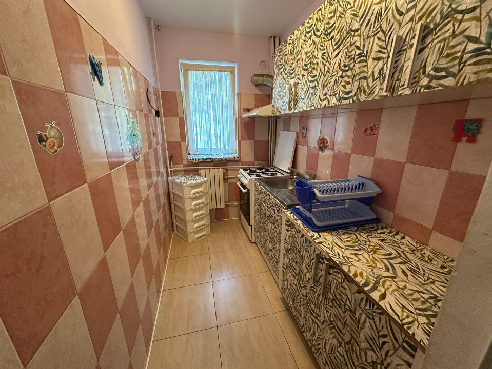 Apartament 4 camere,Aleea 1 Iunie, Sud, Focșani