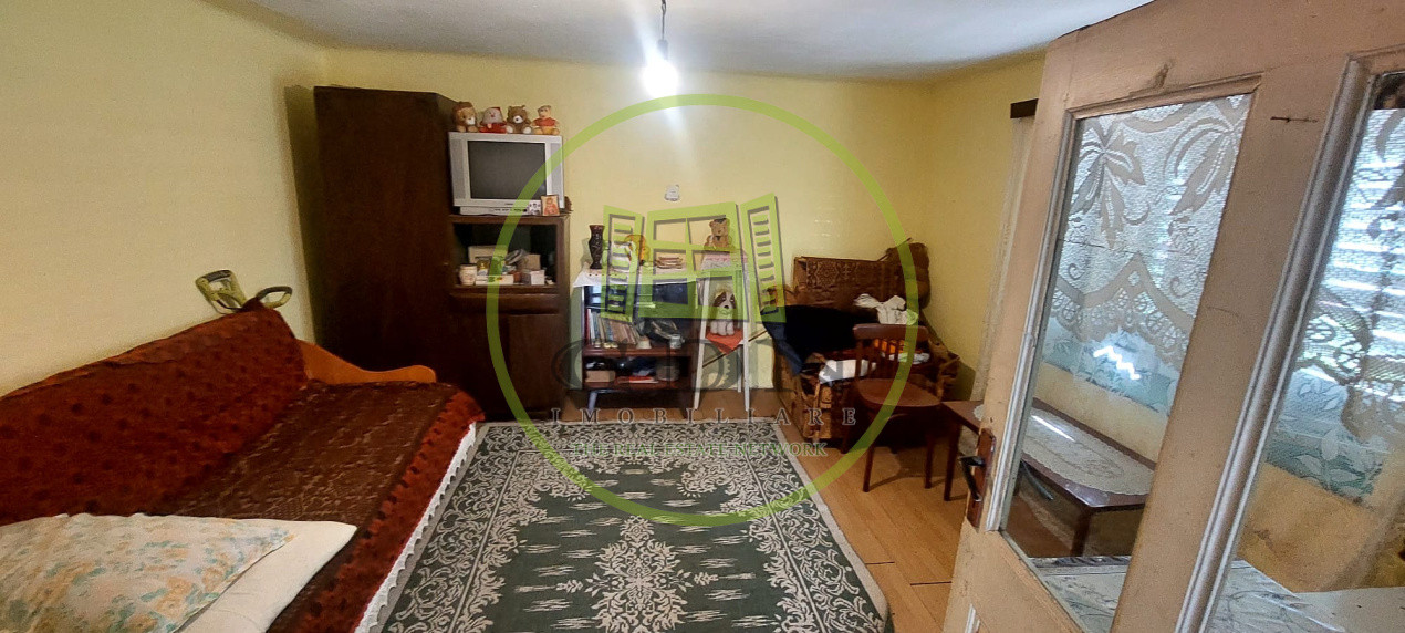 Casa 4 camere cu teren de 1429mp spre vanzare in Altina