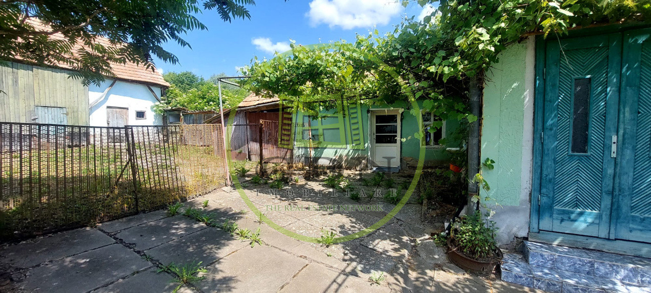 Casa 4 camere cu teren de 1429mp spre vanzare in Altina