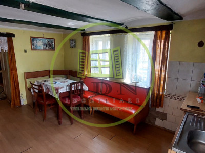 Casa 4 camere cu teren de 1429mp spre vanzare in Altina