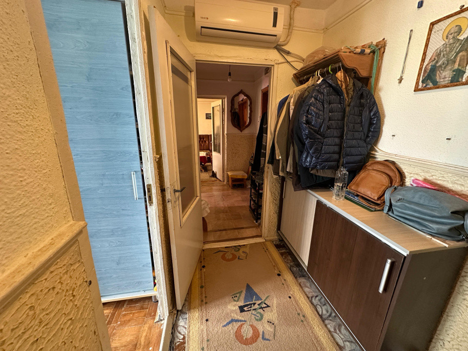 Apartament spațios cu 3 camere, 72 mp utili, etaj 4/4 – zonă SUD, cu facilități