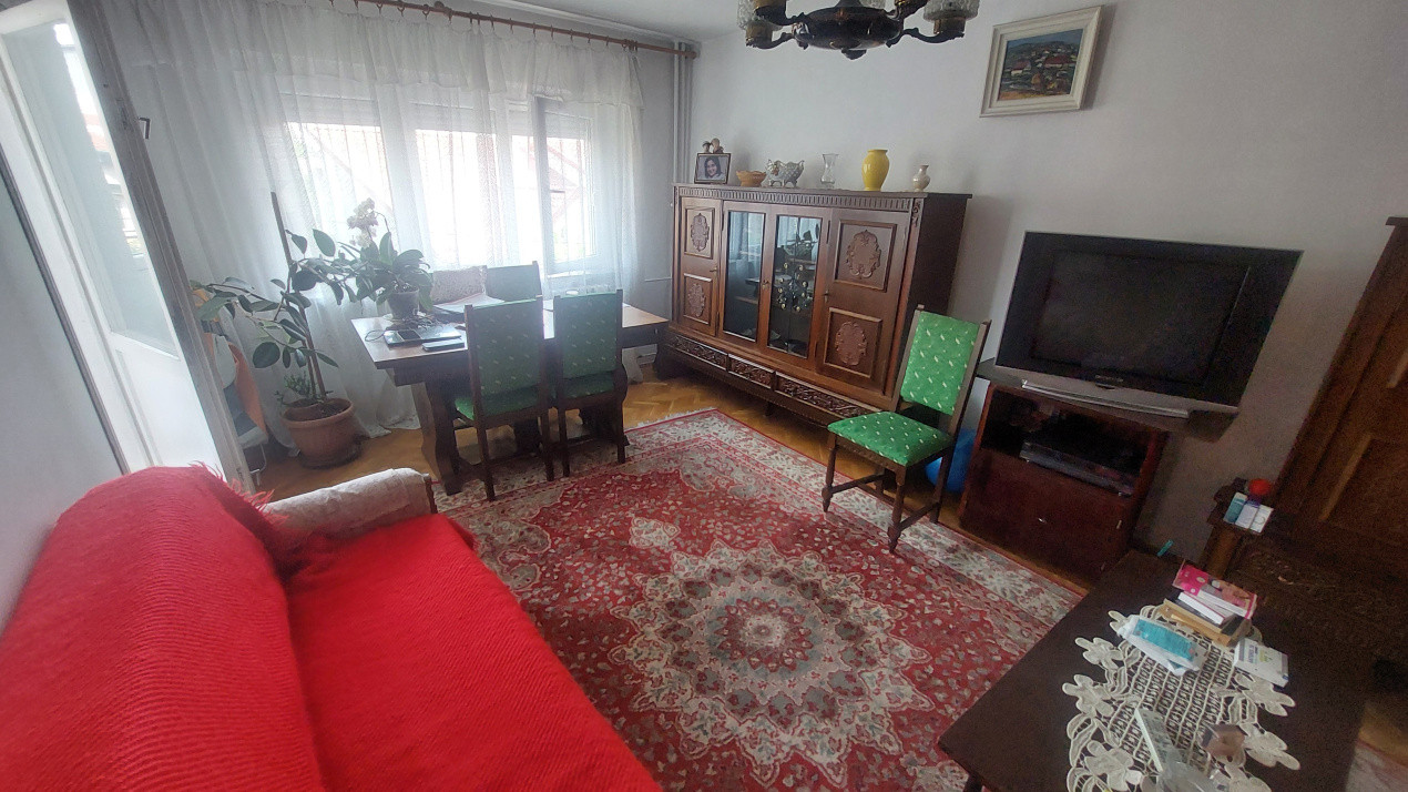 Apartament 3 camere decomandat, etajul 2, zona Gradina Botanica