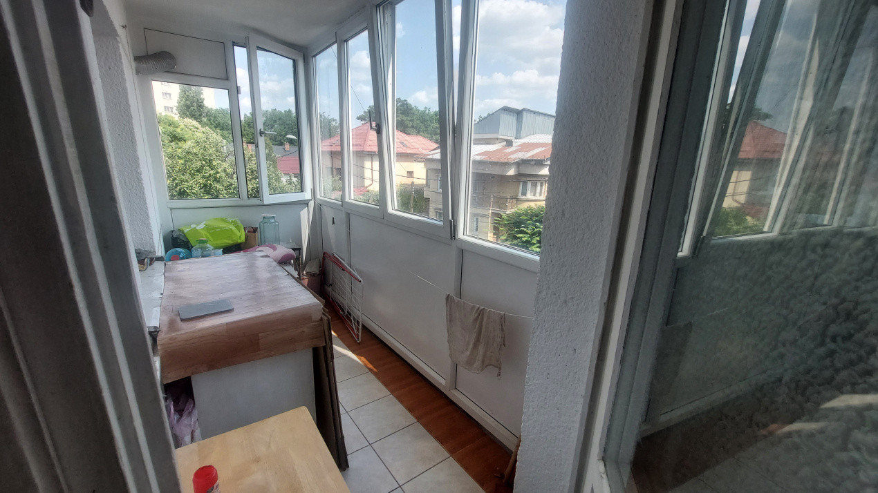 Apartament 3 camere decomandat, etajul 2, zona Gradina Botanica