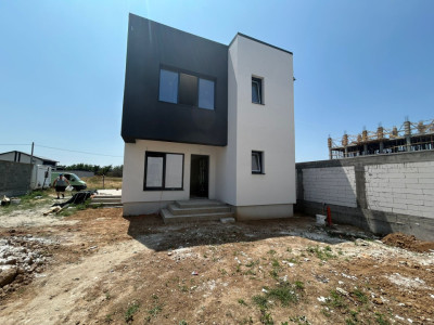 Casa P+1, 274 mp teren, 100 mp utili, Carcea, zona Selgros