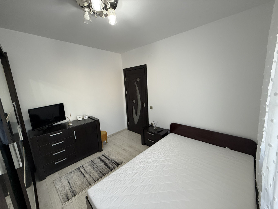 Apartament 2 camere, decomandat, 44mp, Valea Roșie , zona Șpitalul Militar.