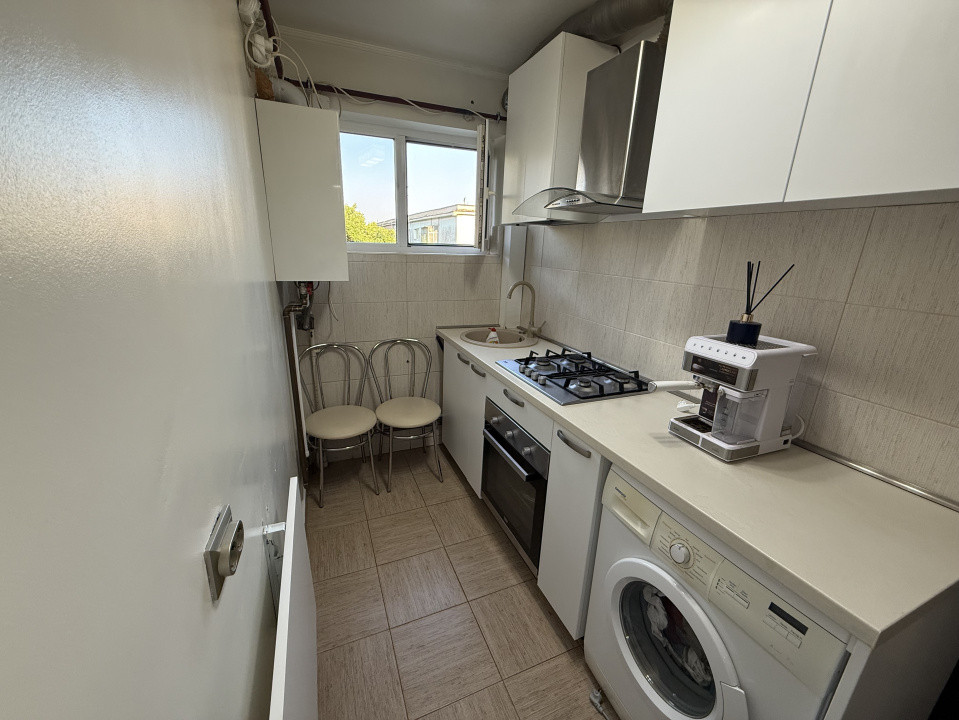 Apartament 2 camere, decomandat, 44mp, Valea Roșie , zona Șpitalul Militar.