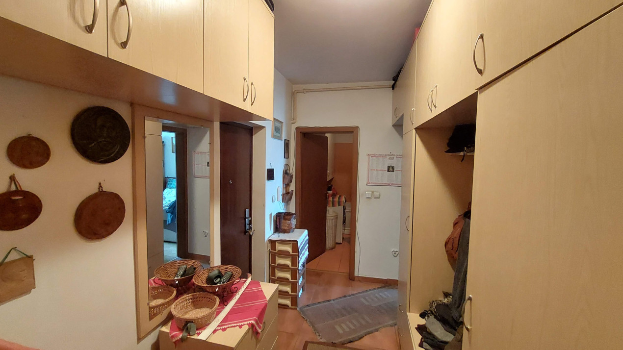 Apartament cu 3 camere,  parcare inclus, Baciu, Zona Napolact 