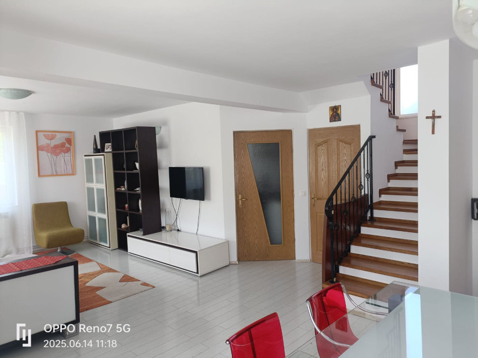 Casă vilă de vânzare în mun. Reghin, zona Unirii.