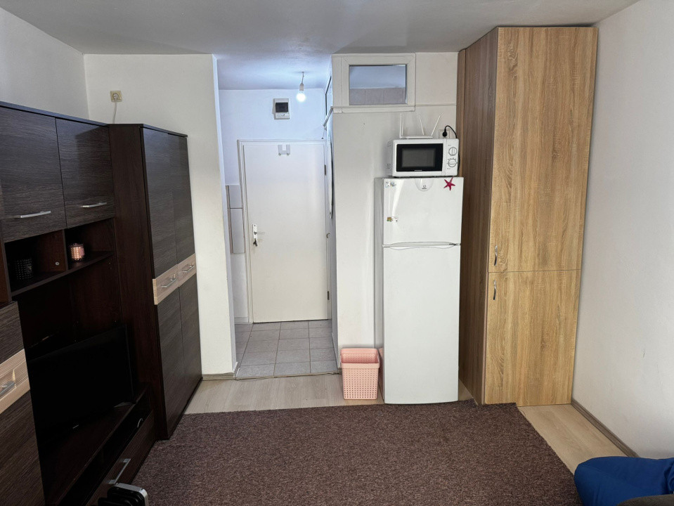 Garsonieră  de închiriat | 22 mp | Etaj 4/5 | zona Vasile Aaron 