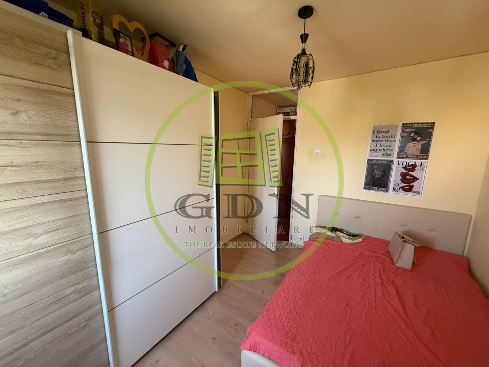 Apartament 3 camere, decomandat, 70mp, cartier 1 Mai, zona Pelendava. 