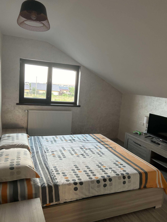 CASA DE VANZARE/ ZONA CRANG PETRESTI