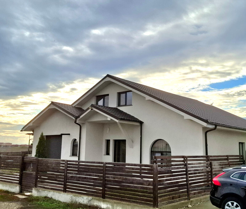 CASA DE VANZARE/ ZONA CRANG PETRESTI