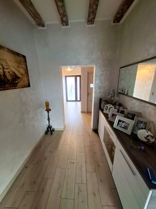 CASA DE VANZARE/ ZONA CRANG PETRESTI