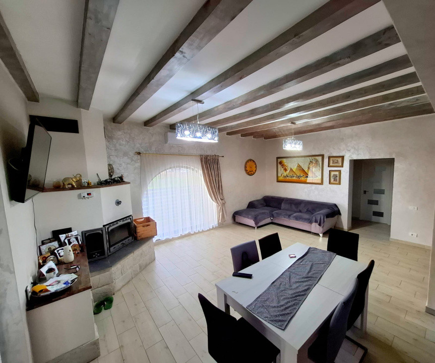 CASA DE VANZARE/ ZONA CRANG PETRESTI