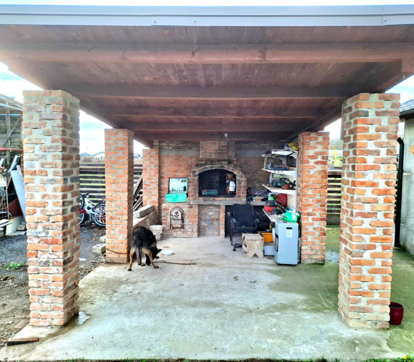 CASA DE VANZARE/ ZONA CRANG PETRESTI