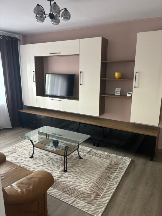 Apartament 2 camere, decomandat, 71mp, zona Ștrand 