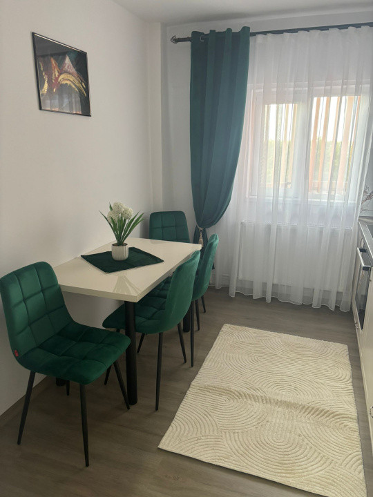 Apartament 2 camere, decomandat, 71mp, zona Ștrand 