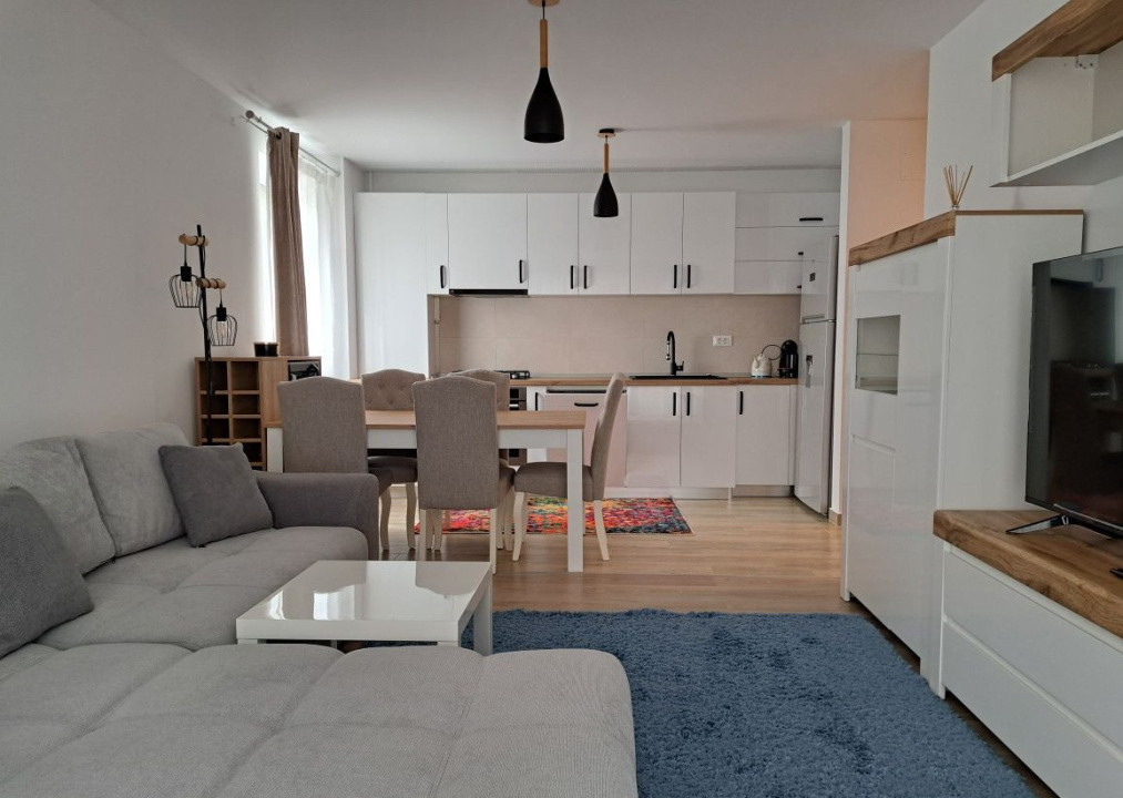 Închiriere apartament 2 camere + birou opțional – Urban Plaza, Brașov