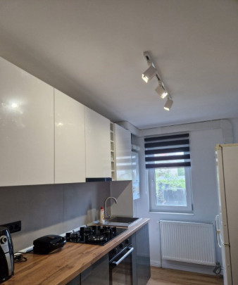 Închiriere apartament 2 camere – Tractorul, Str. Codrul Cosminului – 450€/lună