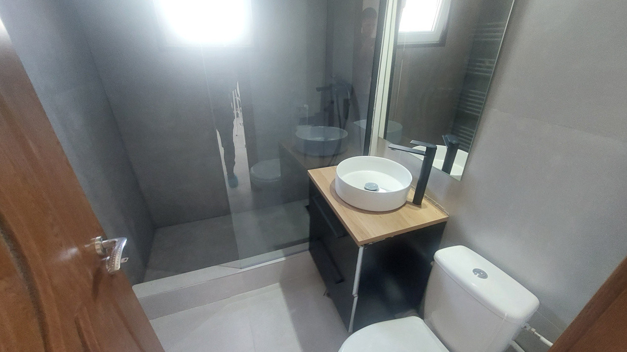  Apartament 3 camere open space, etajul 10, Craiovita zona Niela