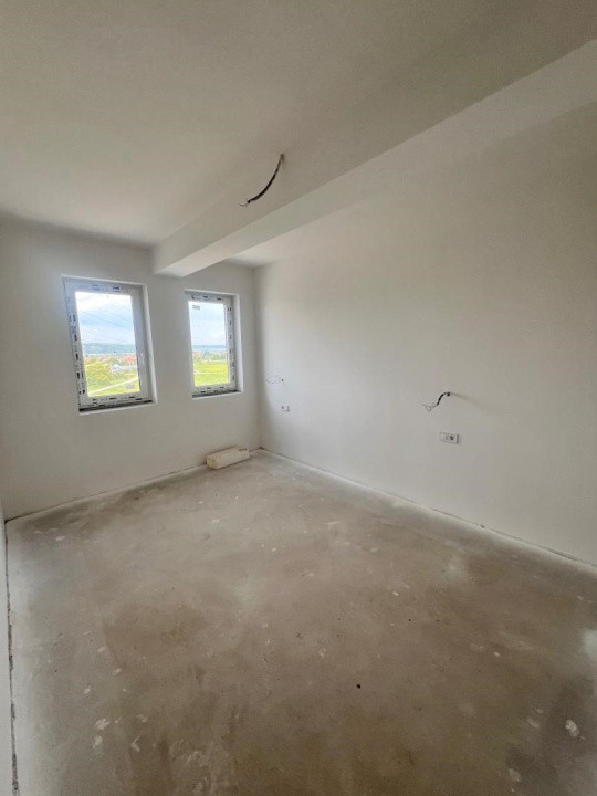 Oportunitate! Apart. finisat,  2 camere, Apahida, 75000 Eur