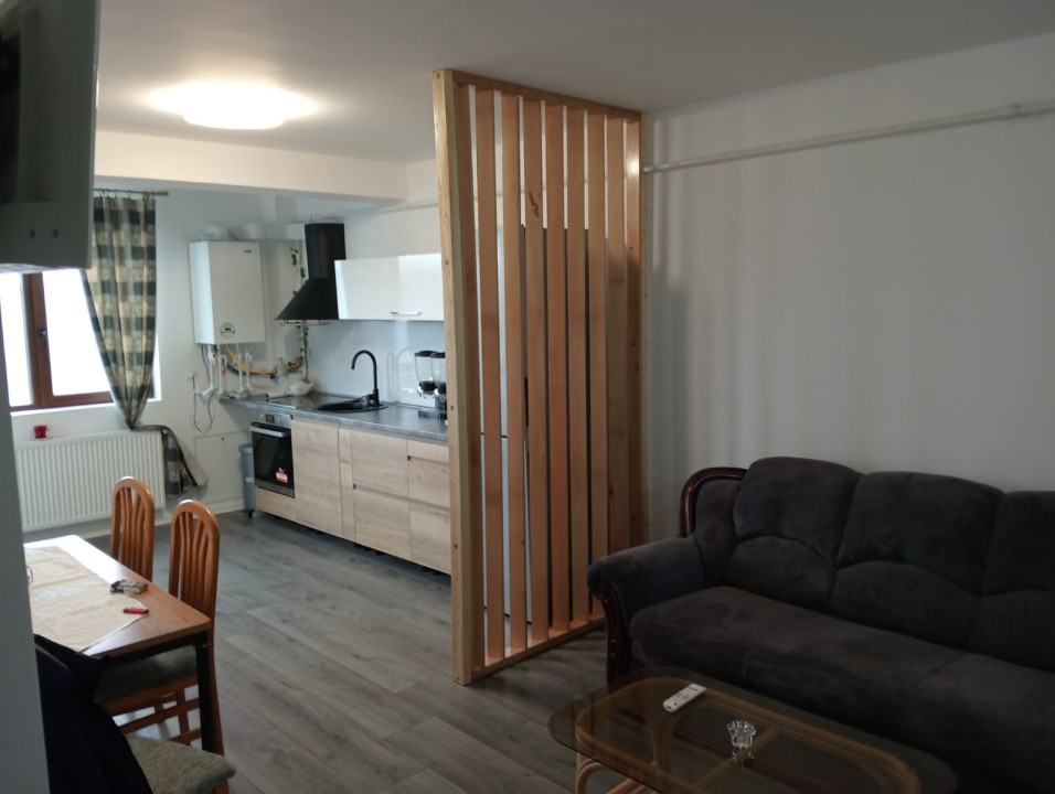 Apartament de închiriat – 3 camere, 74 mp, etaj 2/6, cu lift – Prima închiriere