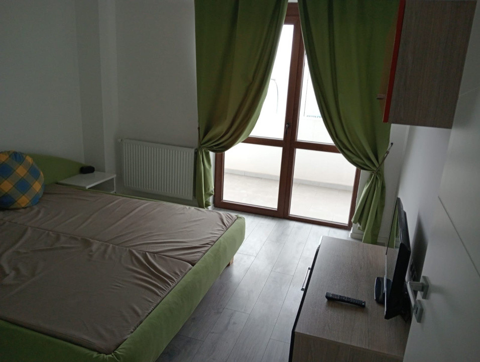 Apartament de închiriat – 3 camere, 74 mp, etaj 2/6, cu lift – Prima închiriere