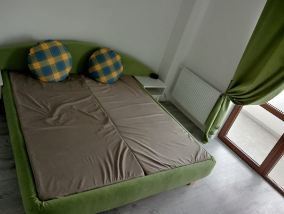 Apartament de închiriat – 3 camere, 74 mp, etaj 2/6, cu lift – Prima închiriere