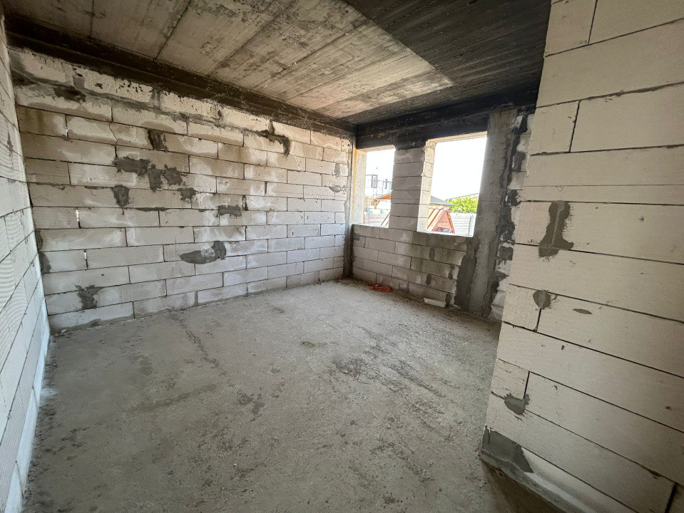 Casa plan parter, 600 mp, 115 mp utili, Metro