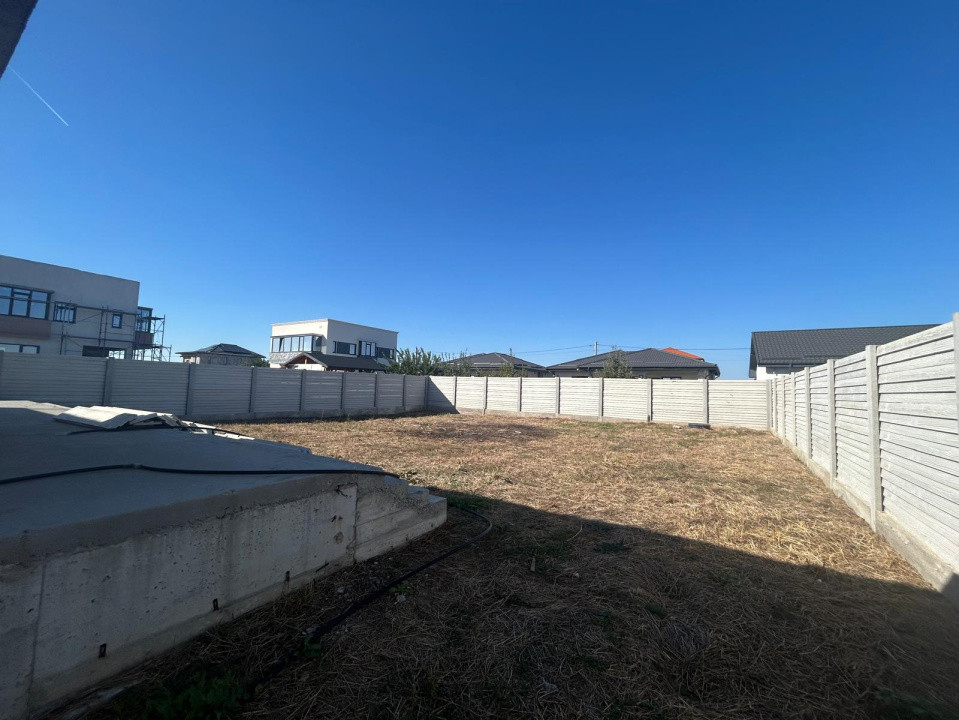 Casa plan parter, 600 mp, 115 mp utili, Metro