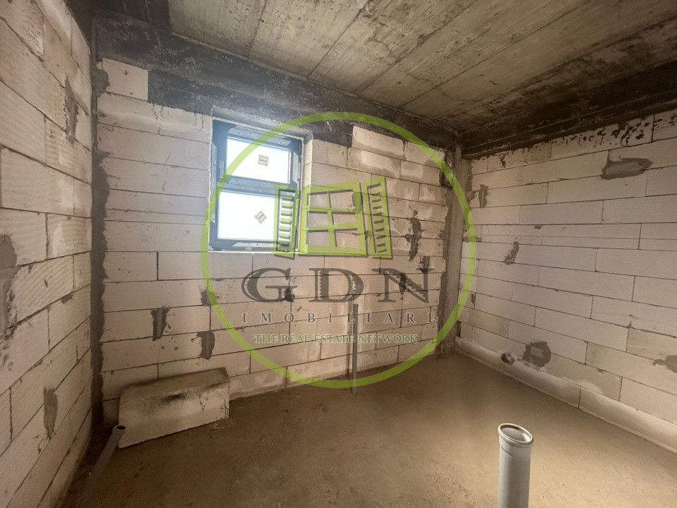 Casa plan parter, 600 mp, 115 mp utili, Metro