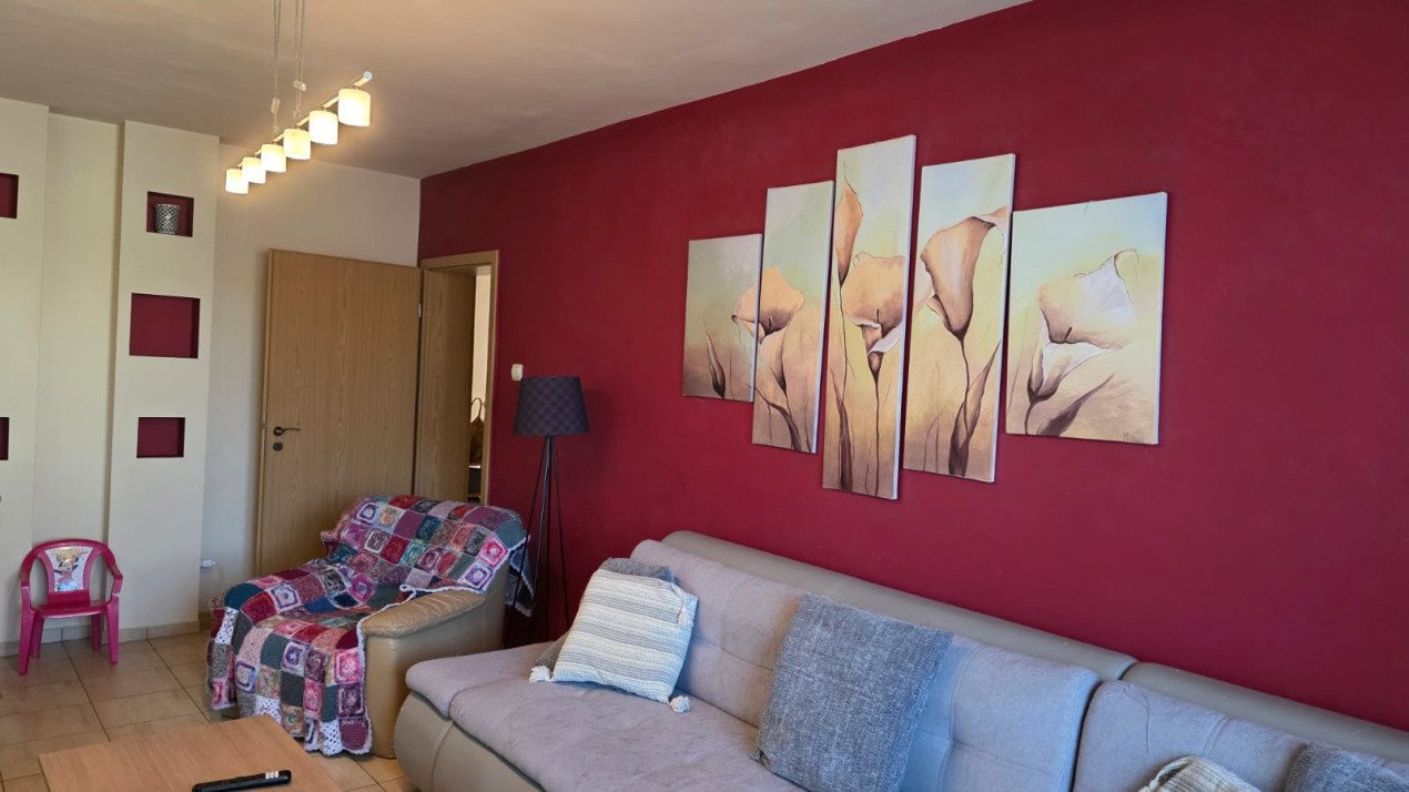 Apartament 3 camere,suprafata utila 76mp,spre inchiriere str Turismului