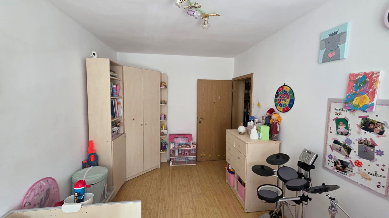 Apartament 3 camere,suprafata utila 76mp,spre inchiriere str Turismului