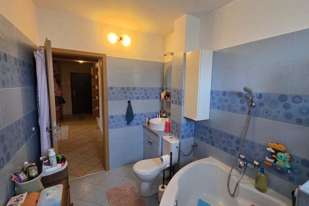 Apartament 3 camere,suprafata utila 76mp,spre inchiriere str Turismului