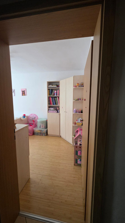 Apartament 3 camere,suprafata utila 76mp,spre inchiriere str Turismului