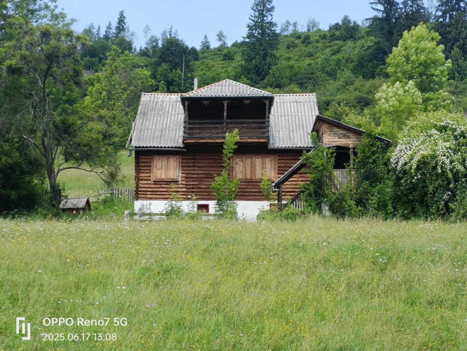 Cabană de vânzare în Lunca Bradului 