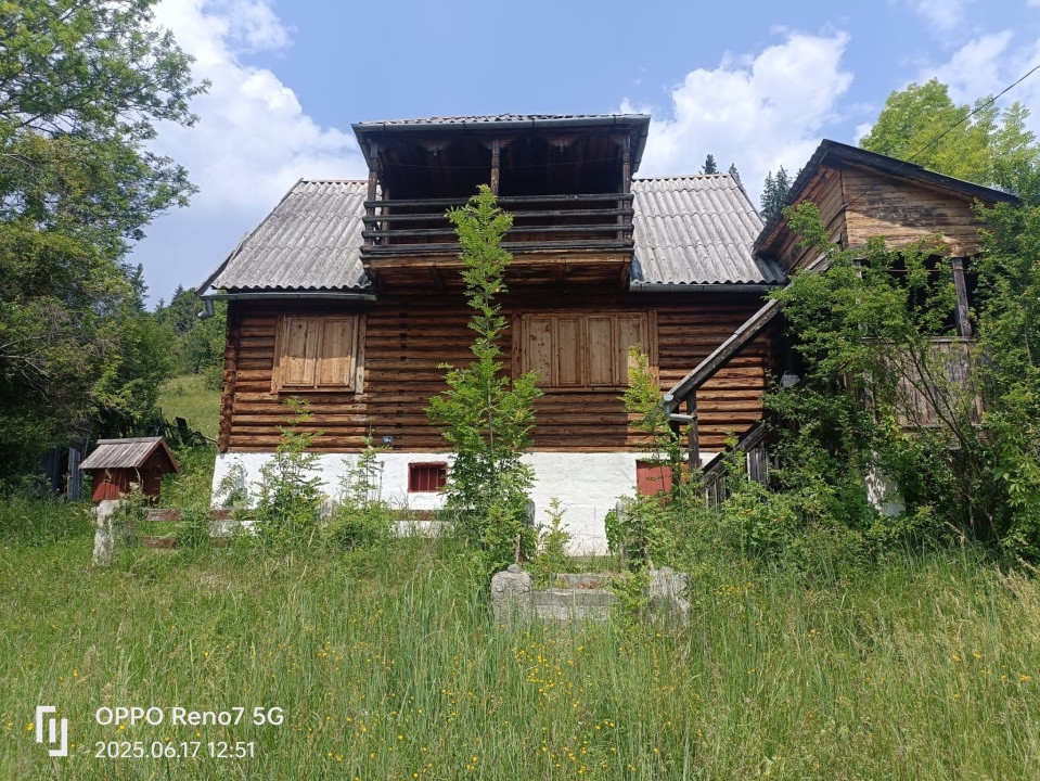 Cabană de vânzare în Lunca Bradului 