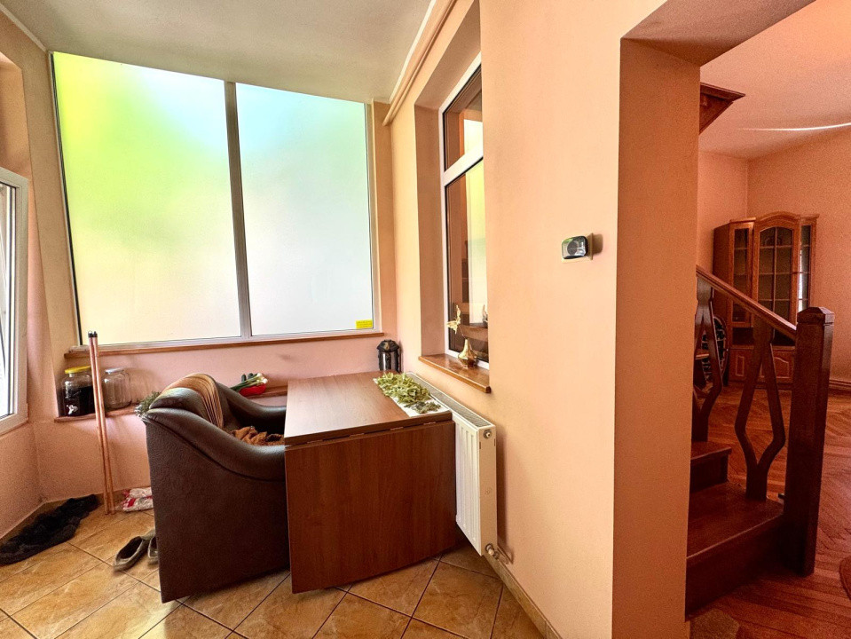 Casa de vanzare - zona centrala - Victoriei 