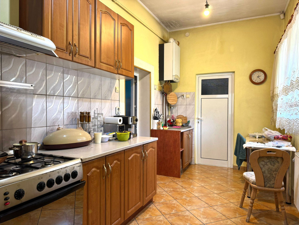 Casa de vanzare - zona centrala - Victoriei 