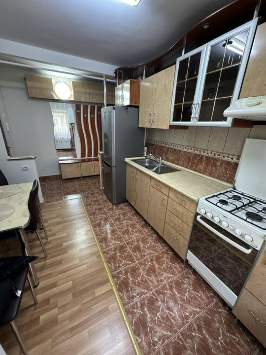 Închiriere  apart. cu 2 cam., zona P-ța Mărăști, 520 eur/lună