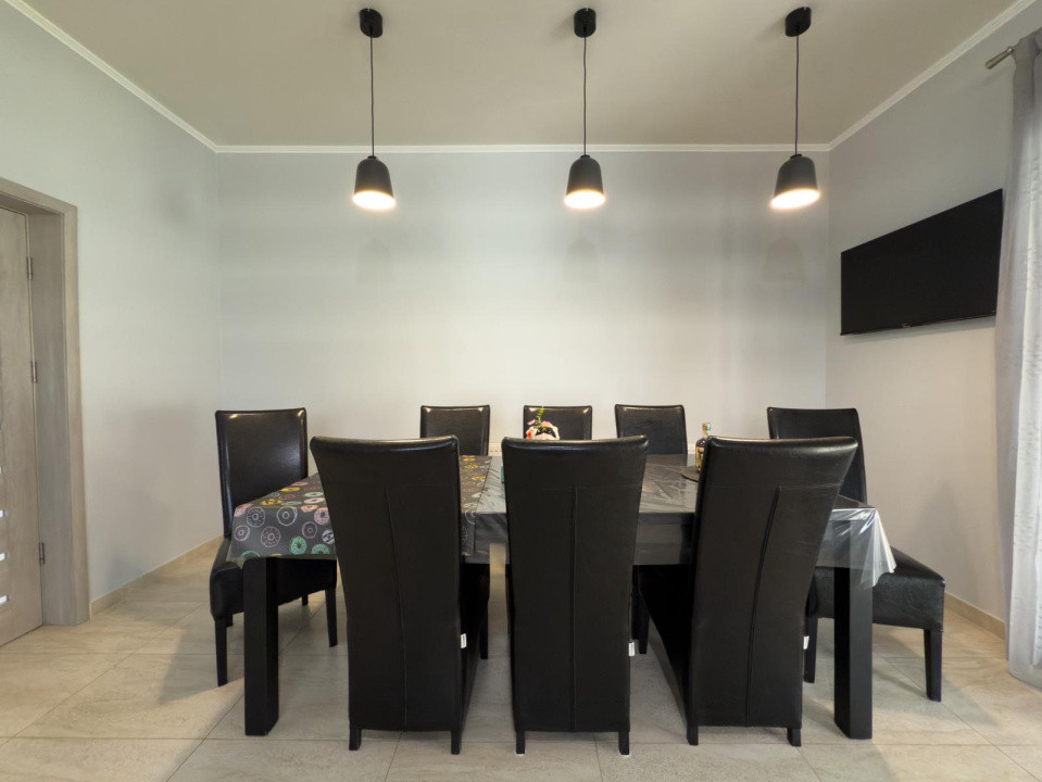 Casa P+1, 540 mp teren, 230 mp utili, Plaiul Vulcanesti
