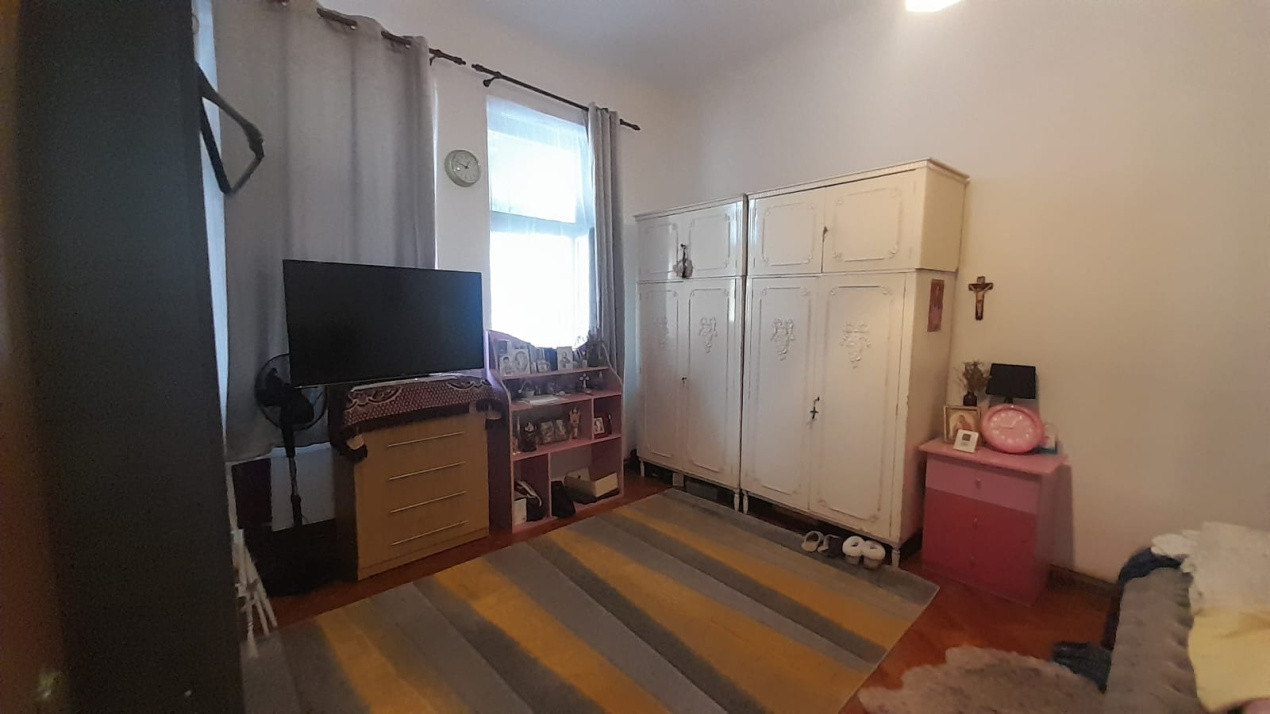 Apartament la casă cu 2 camere, suprafață utilă 64 mp, zona centrală
