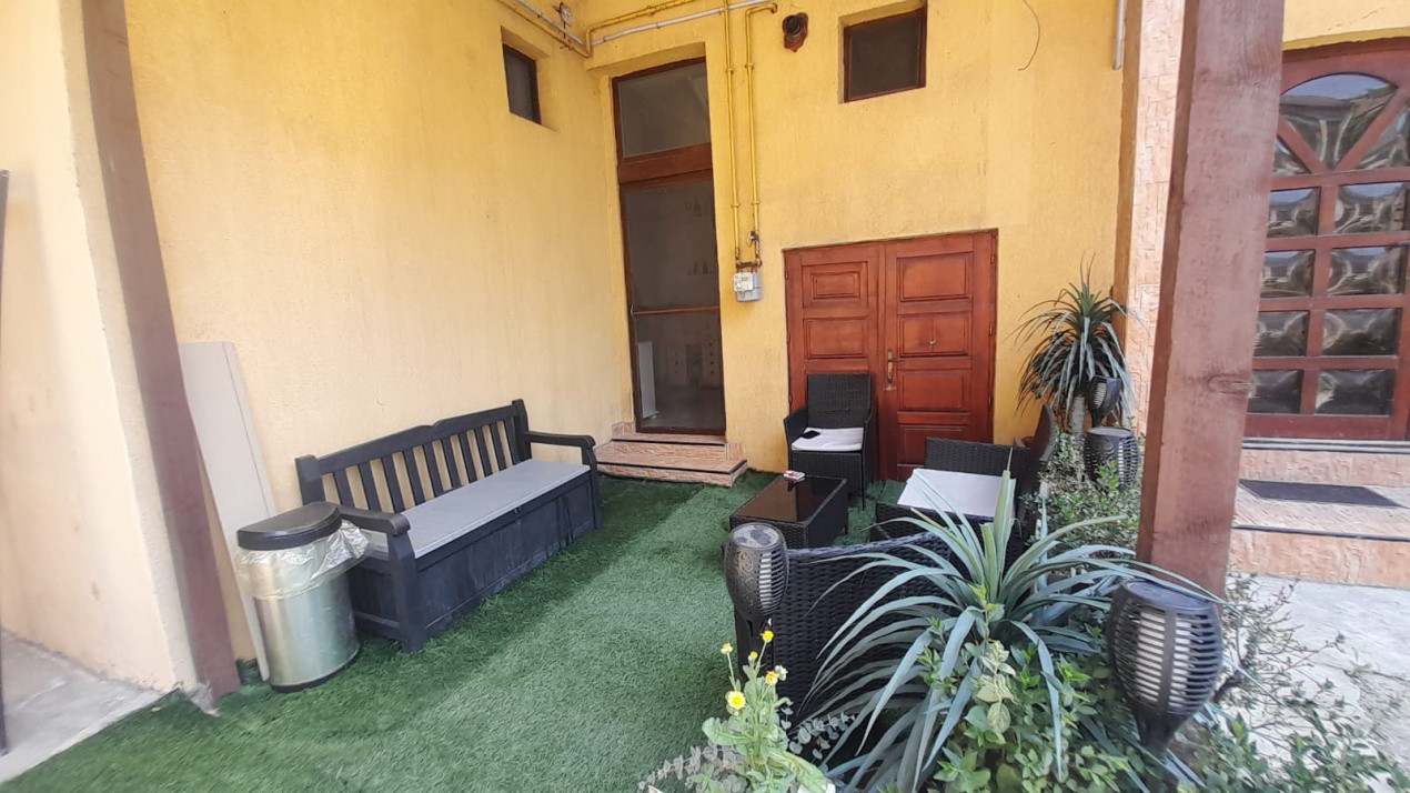 Apartament la casă cu 2 camere, suprafață utilă 64 mp, zona centrală
