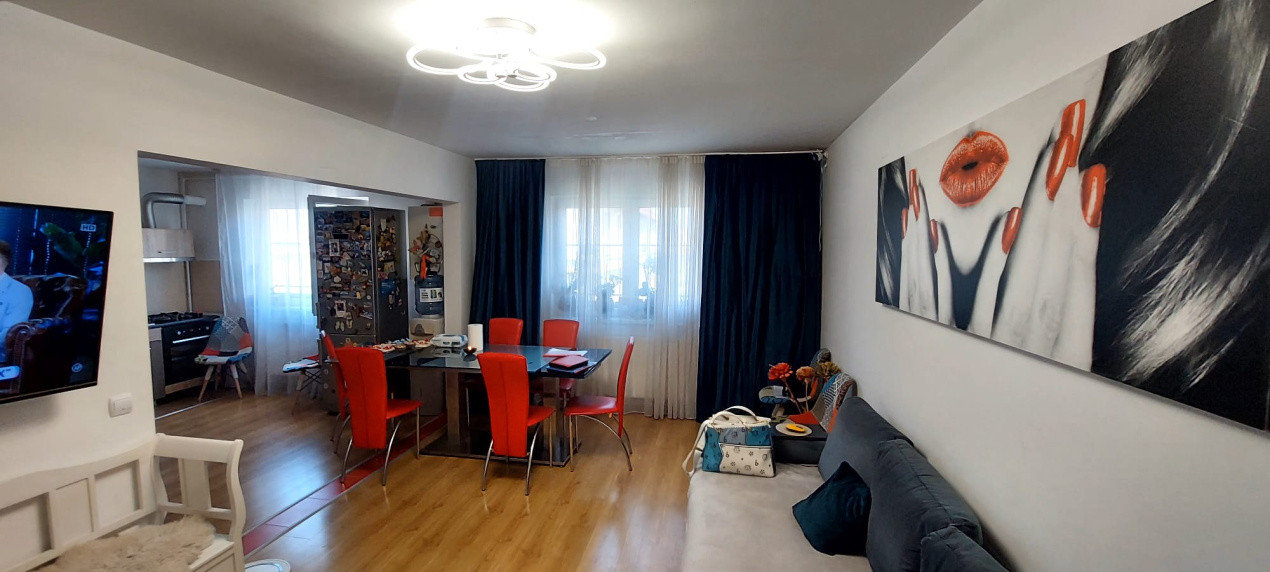 Apartament 3 cam,suprafata utila 79 mp,mansasrda, spre vanzare Compa