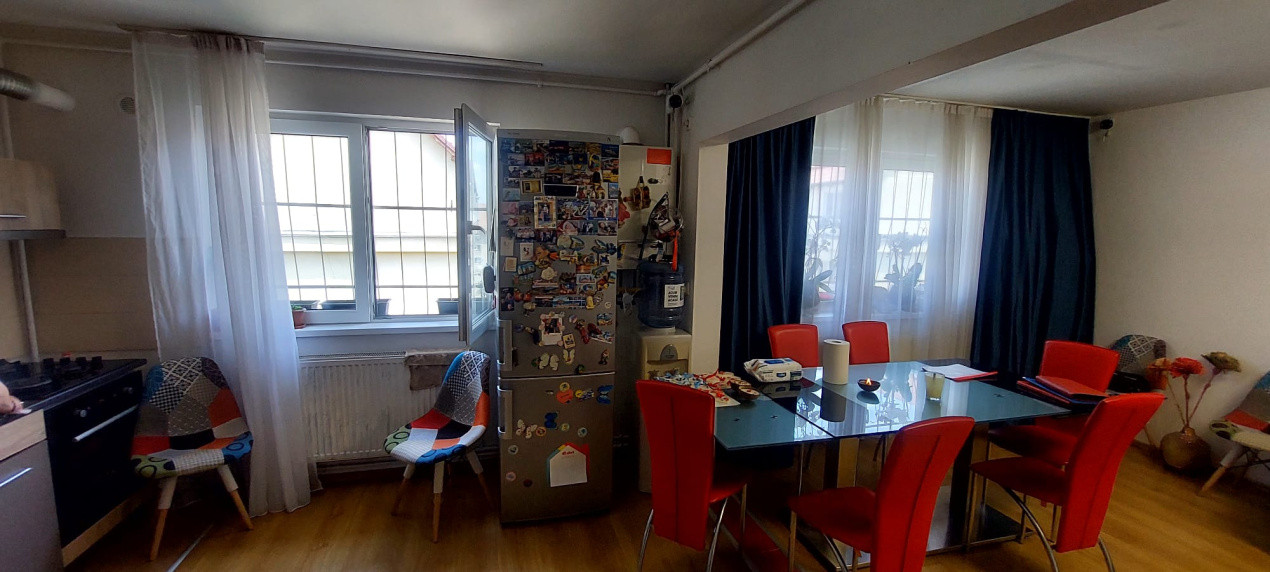 Apartament 3 cam,suprafata utila 79 mp,mansasrda, spre vanzare Compa
